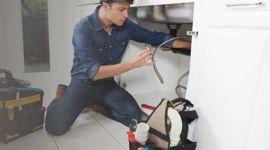 Professional emergency plumbing in Donie, TX